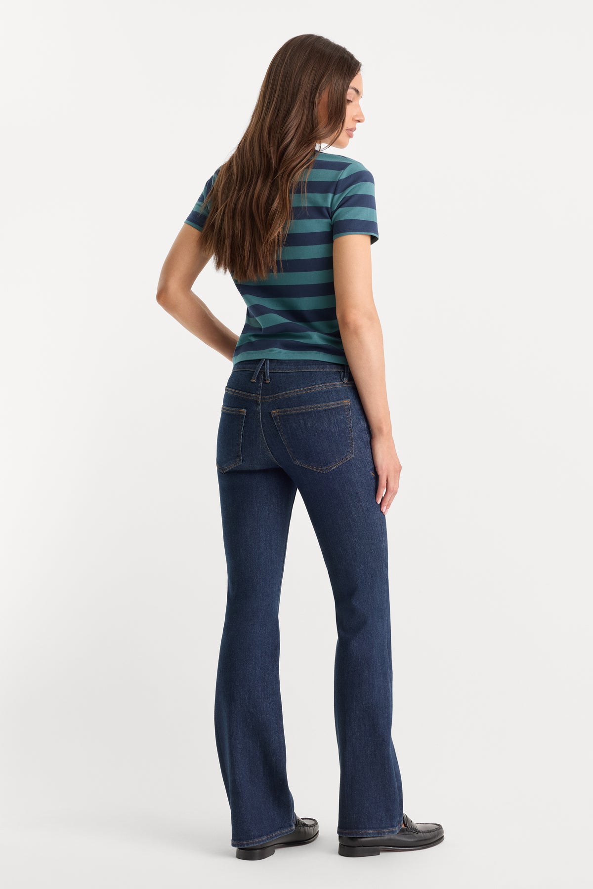 GOOD LOW RISE BOOTCUT JEANS | INDIGO1231-5 | GOOD AMERICAN | MODEL_A