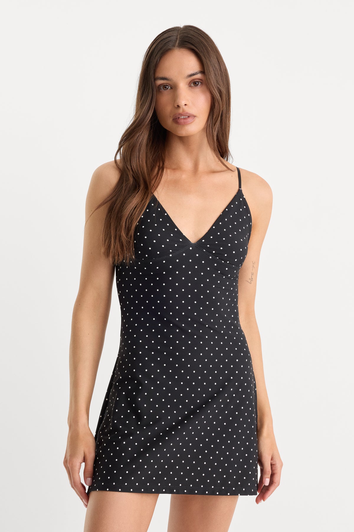 THE WEIGHTLESS SCULPTING MINI DRESS | MINI DOT BLACK