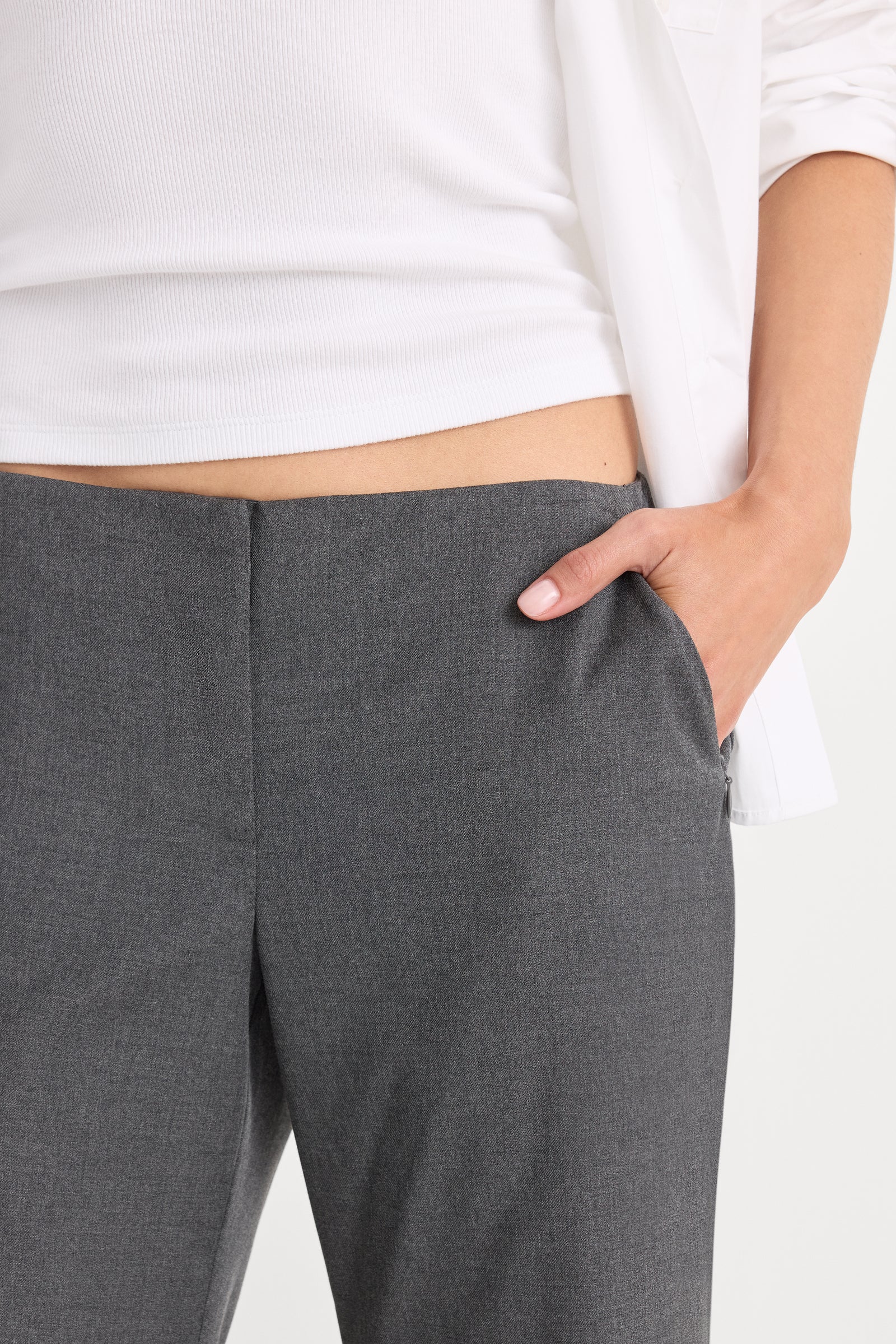 THE LOW RISE TROUSER | ASH