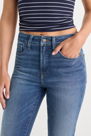 SOFT TECH GOOD LEGS FLARE JEANS | INDIGO1233