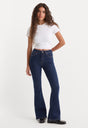 ALWAYS FITS GOOD PETITE FLARE JEANS | INDIGO1317-1 | GOOD AMERICAN | MODEL