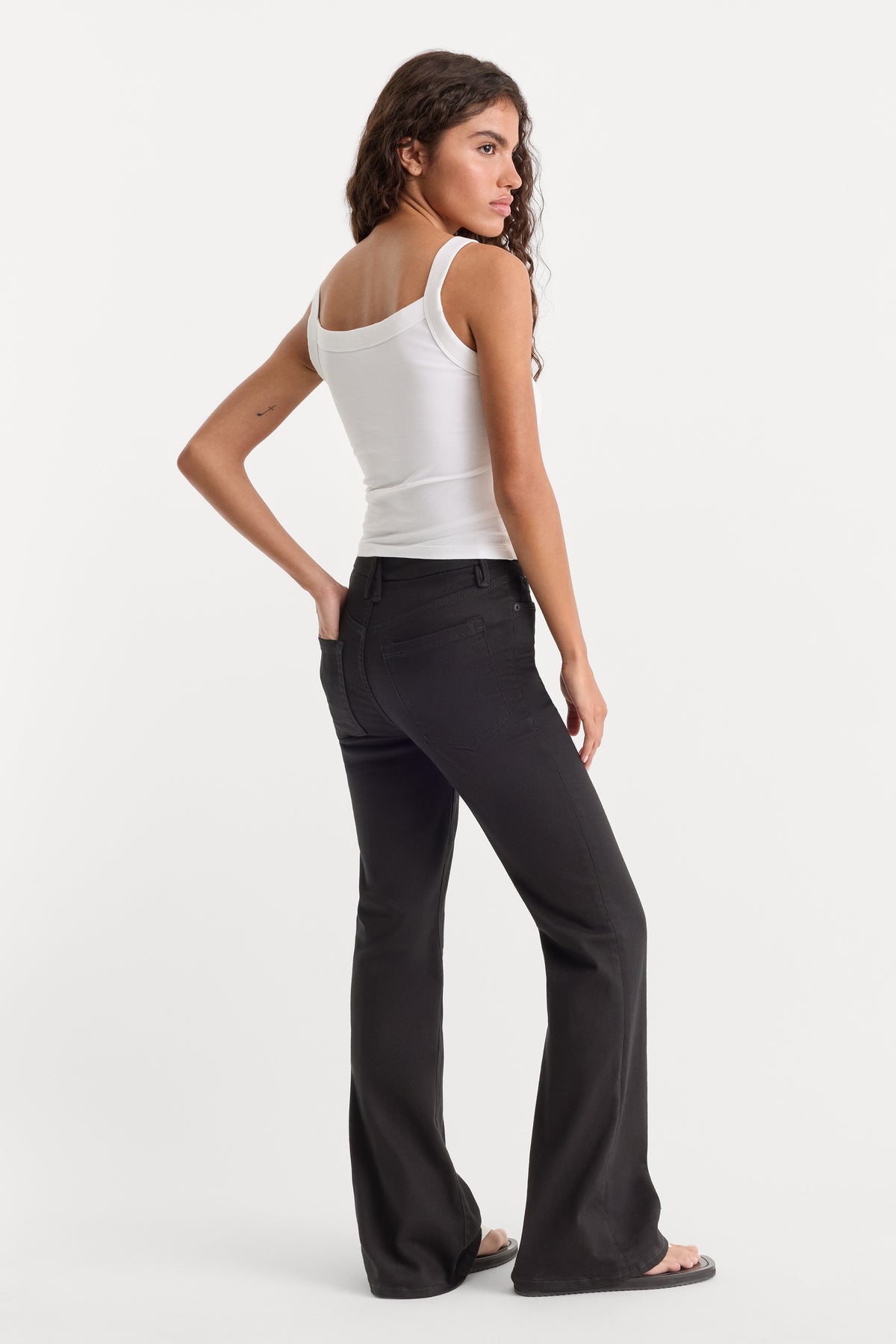 NEVER FADES GOOD PETITE FLARE JEANS | BLACK