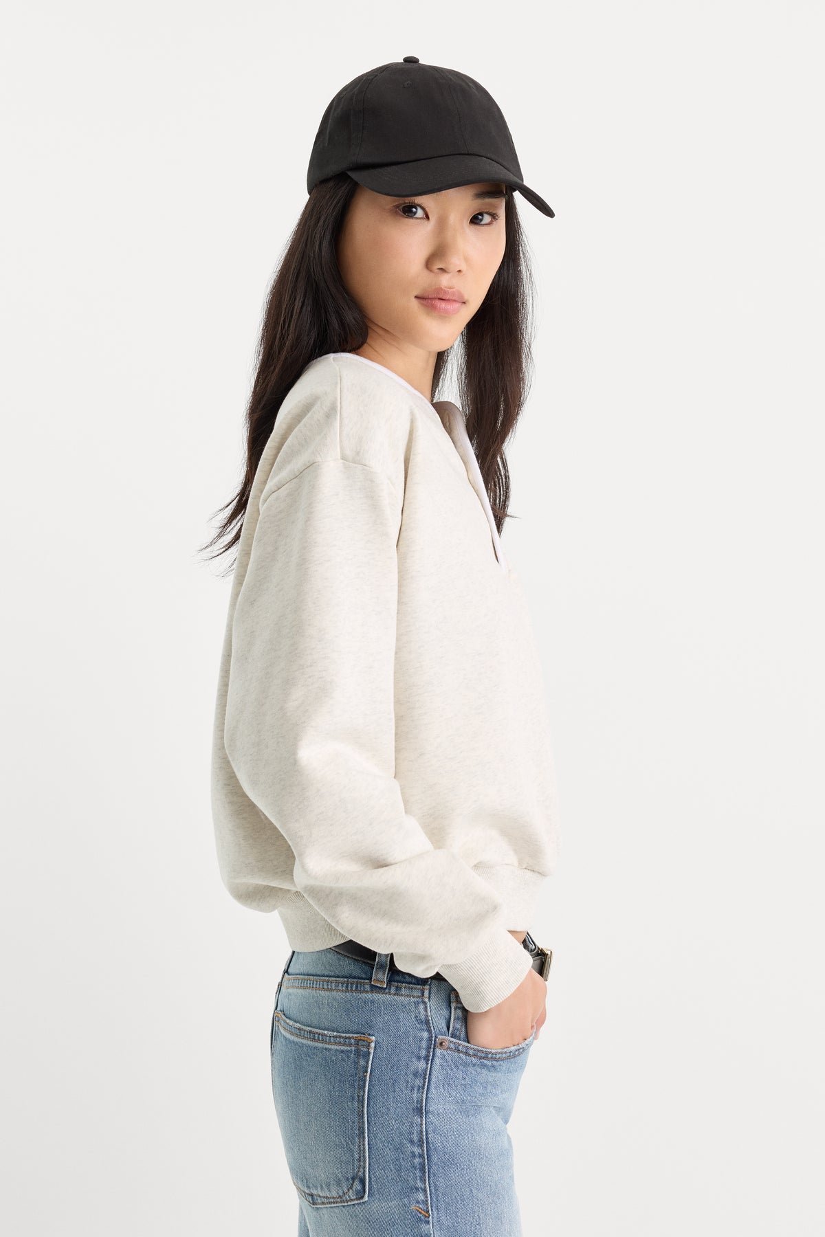 THE BRUSHED FLEECE HENLEY | OATMEAL-3 | GOOD AMERICAN | MODEL_A