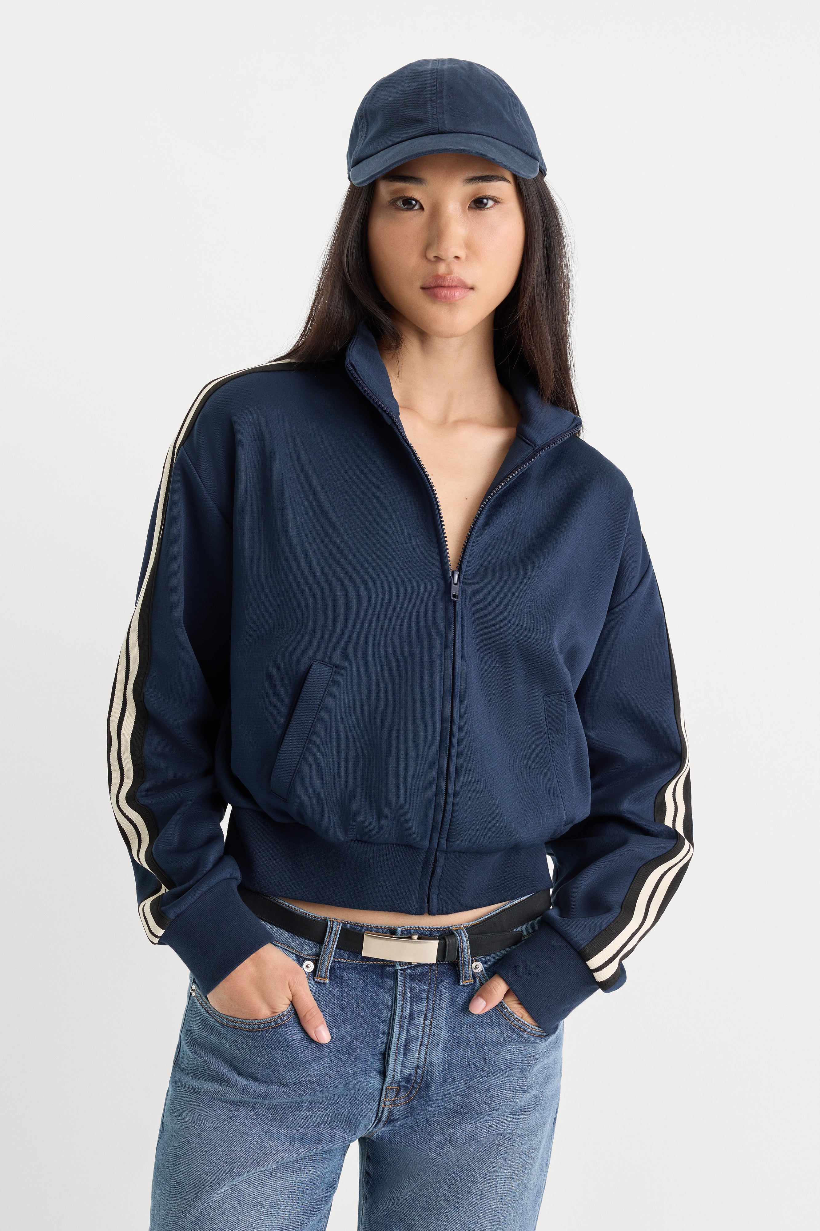 THE TRACK JACKET | NEW NAVY – GOOD AMERICAN
