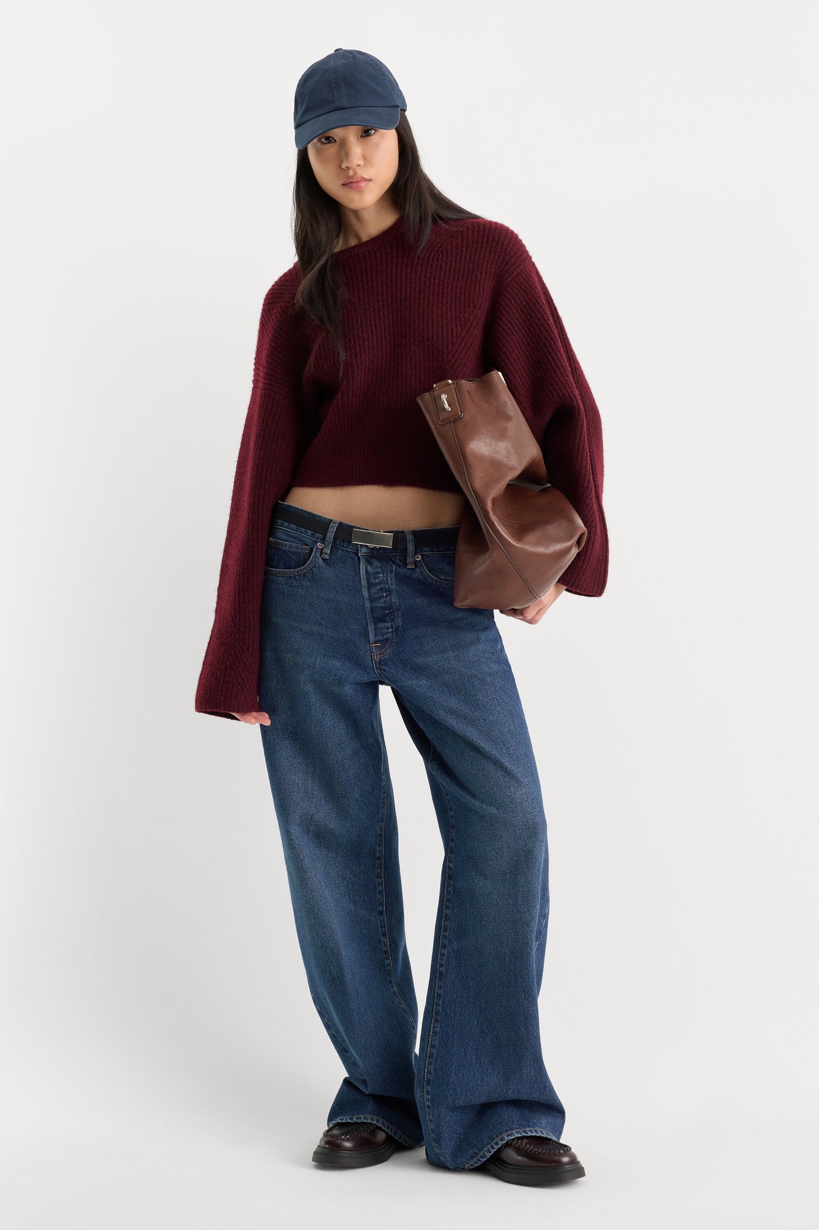 THE CHUNKY KNIT SWEATER | BERRY NOIR