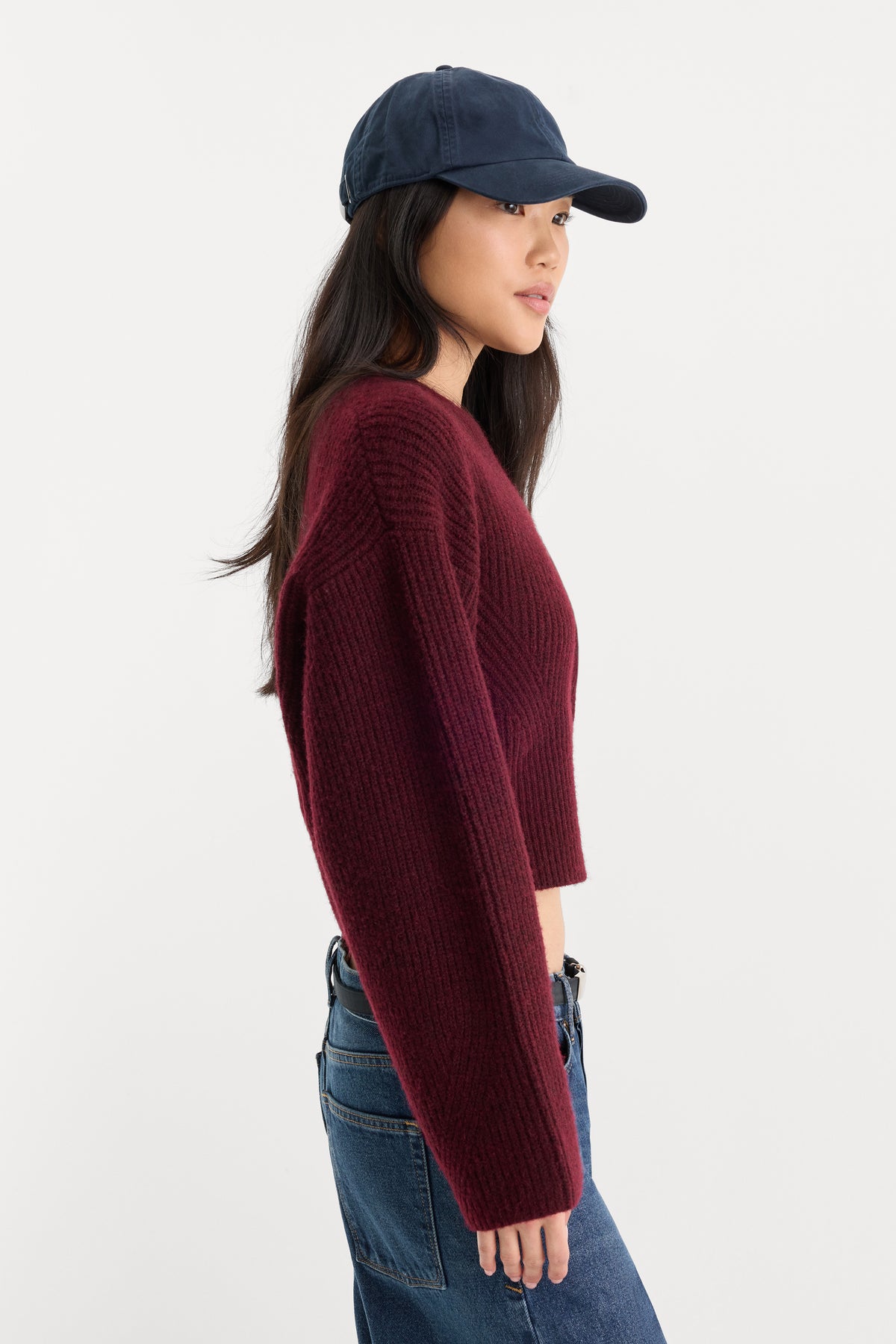 THE CHUNKY KNIT SWEATER | BERRY NOIR-3 | GOOD AMERICAN | MODEL_A