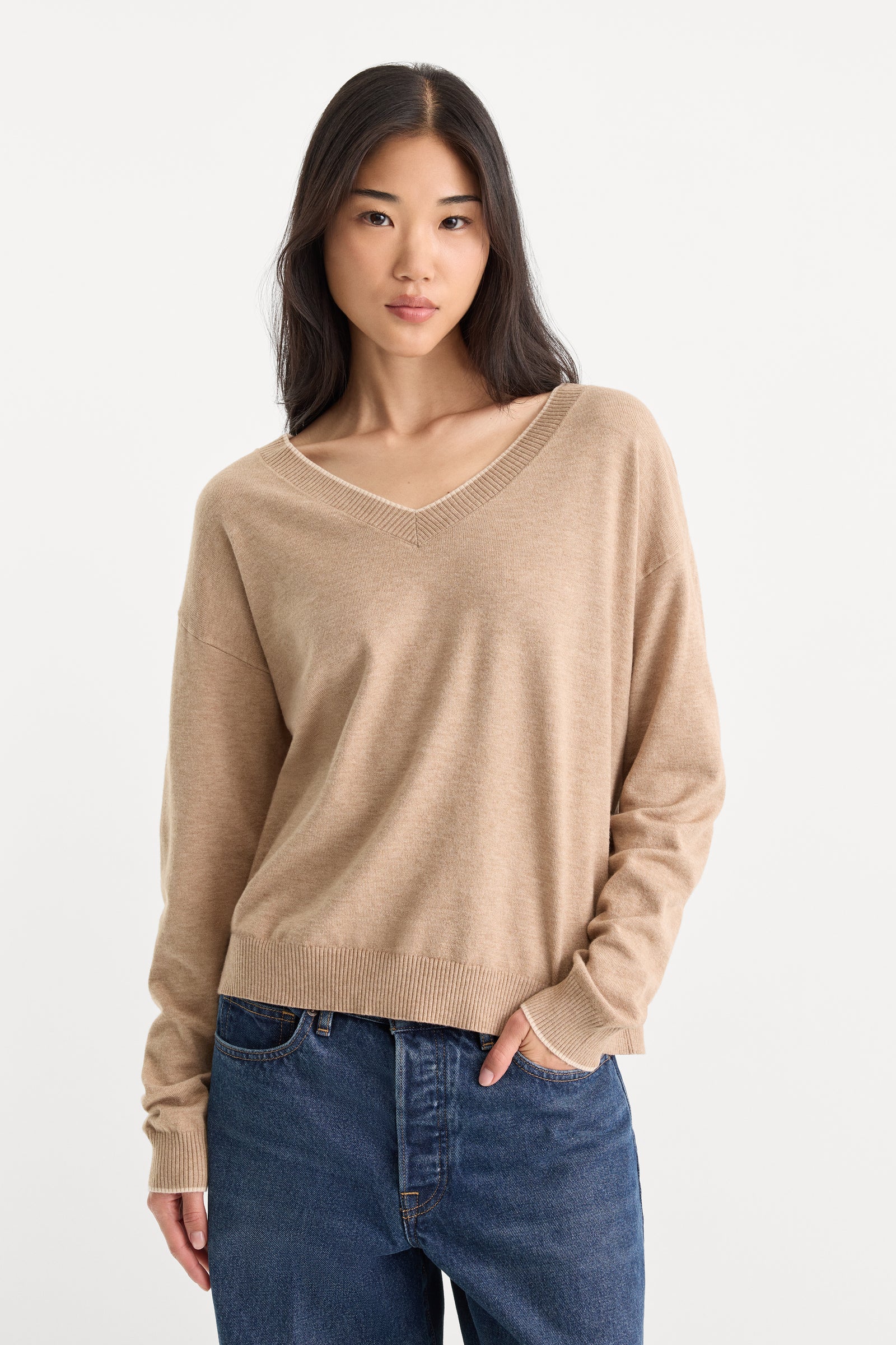 THE COZY V NECK SWEATER | DUNE MIST