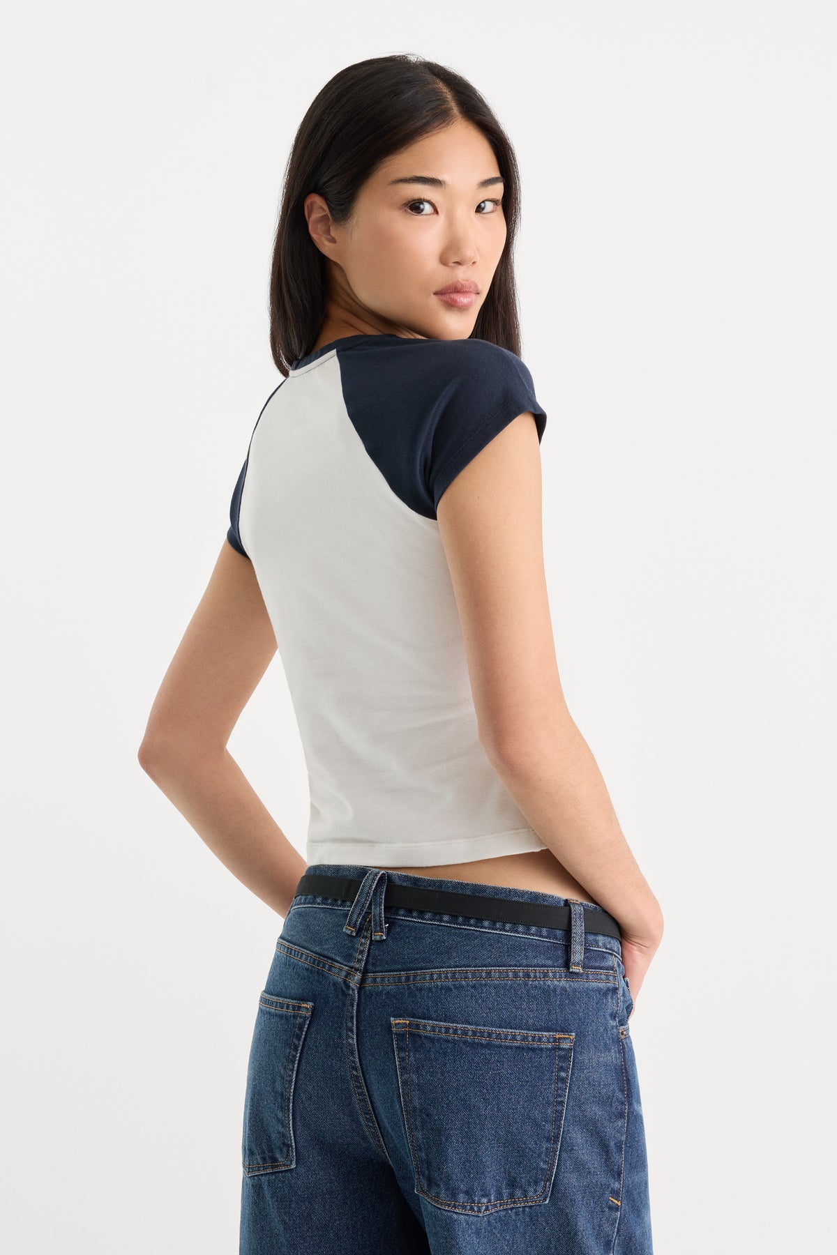 THE RAGLAN TEE | CHALK-3 | GOOD AMERICAN | MODEL_A
