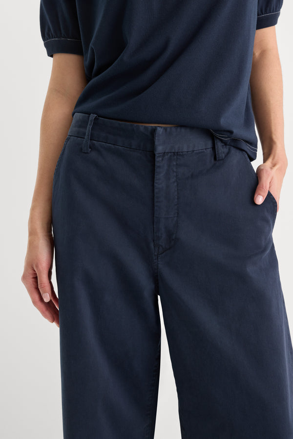LOW SLUNG BAGGY TROUSER | NEW NAVY-4 | GOOD AMERICAN | MODEL