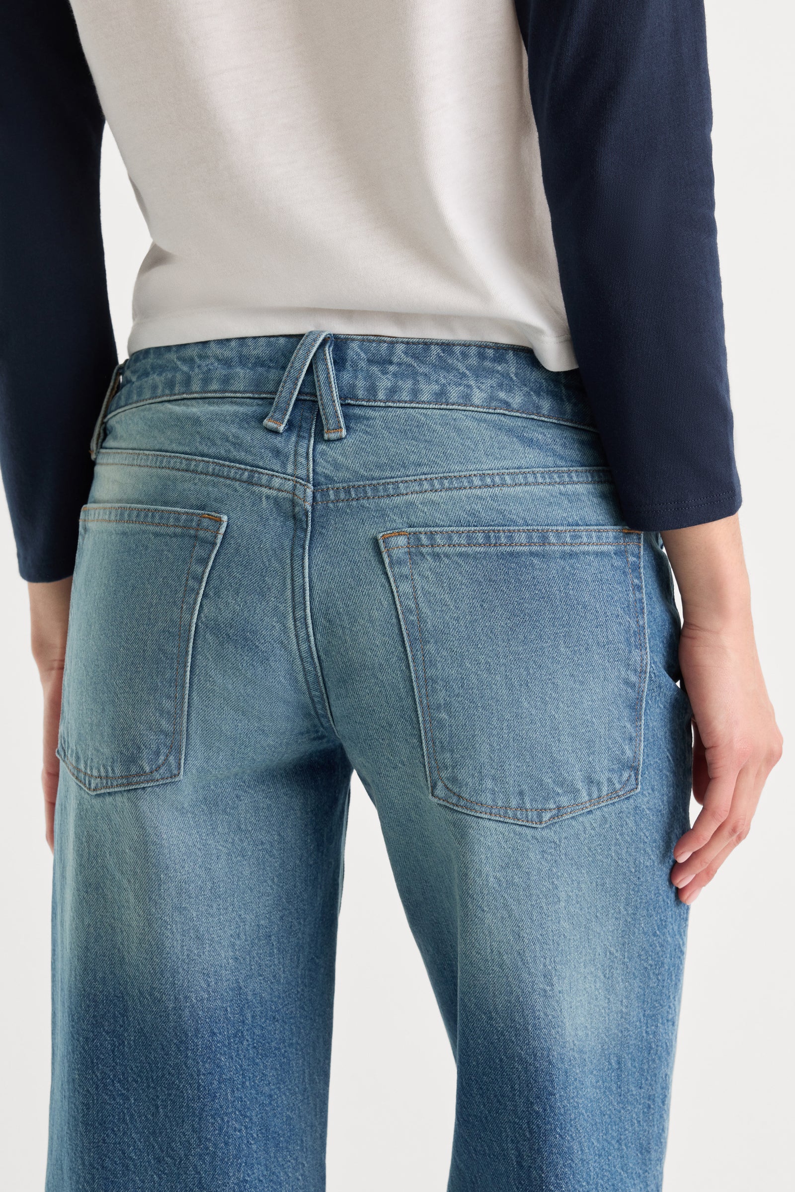 VINTAGE LOW LOOSE JEANS | TROUBLED WATER