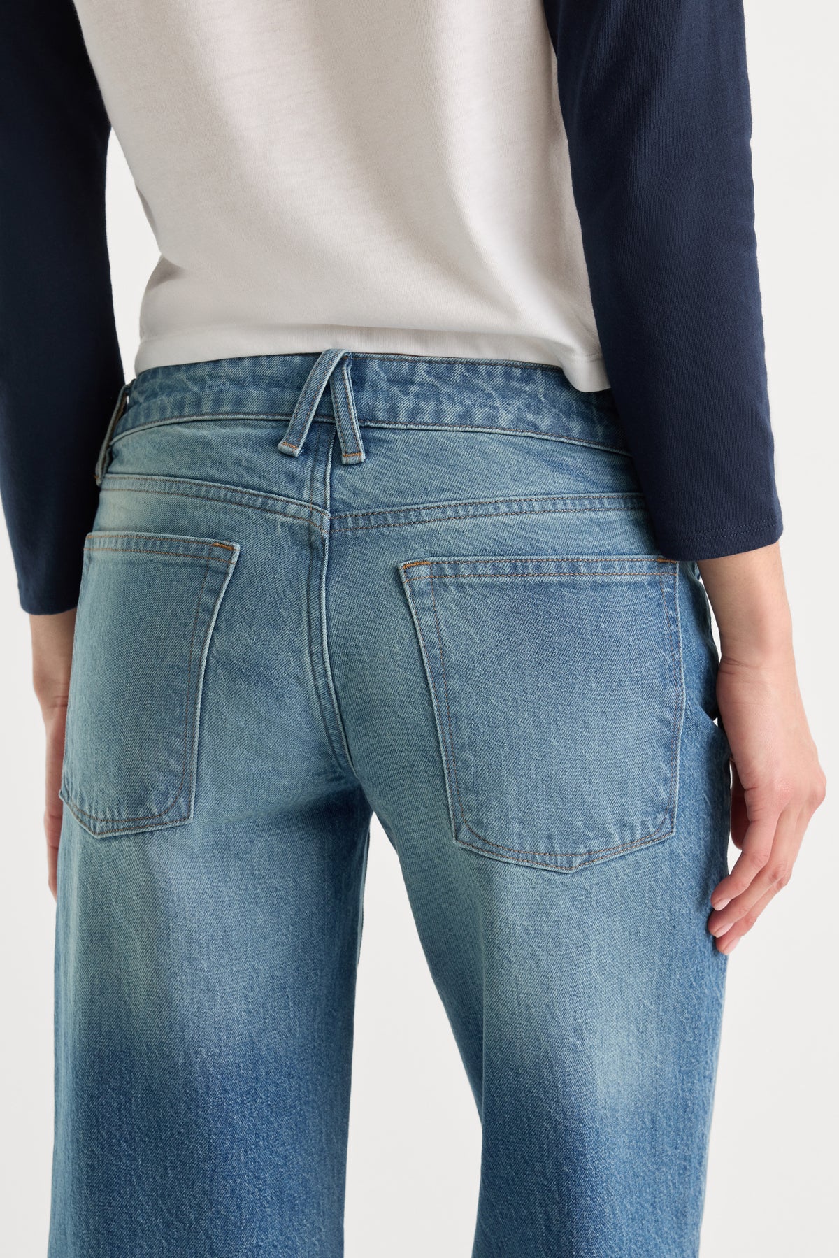 VINTAGE LOW LOOSE JEANS | TROUBLED WATER-8 | GOOD AMERICAN | MODEL_A
