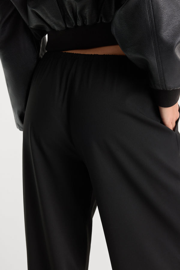 THE PULL ON TROUSER | BLACK001