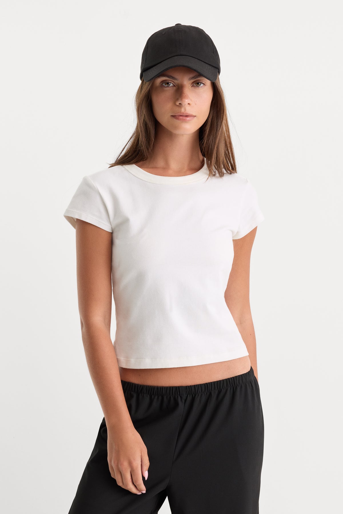 THE CAP SLEEVE TEE | WHITE001-1 | GOOD AMERICAN | MODEL_A