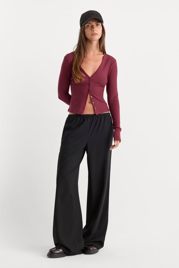 THE RIB V NECK CARDIGAN | BERRY NOIR