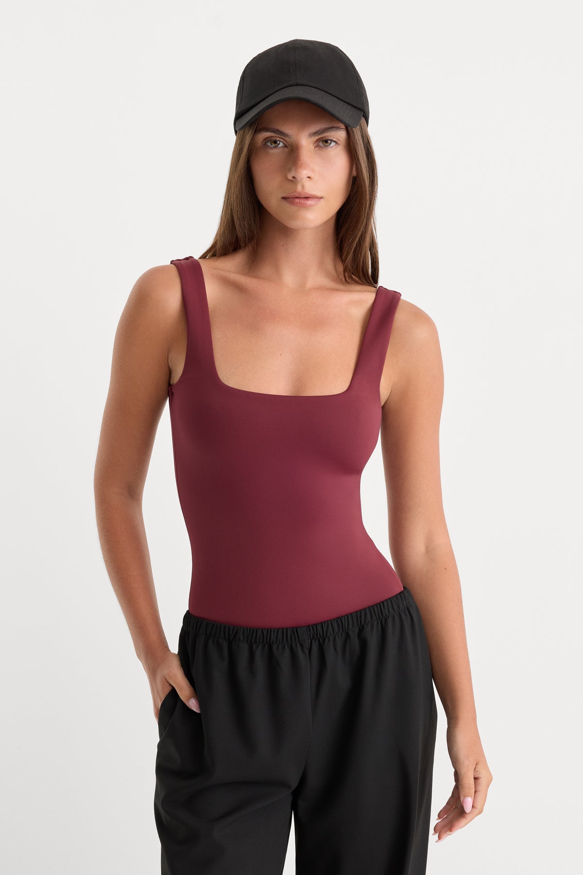THE SCULPTING MODERN TANK BODYSUIT | BERRY NOIR-1 | GOOD AMERICAN | MODEL_A