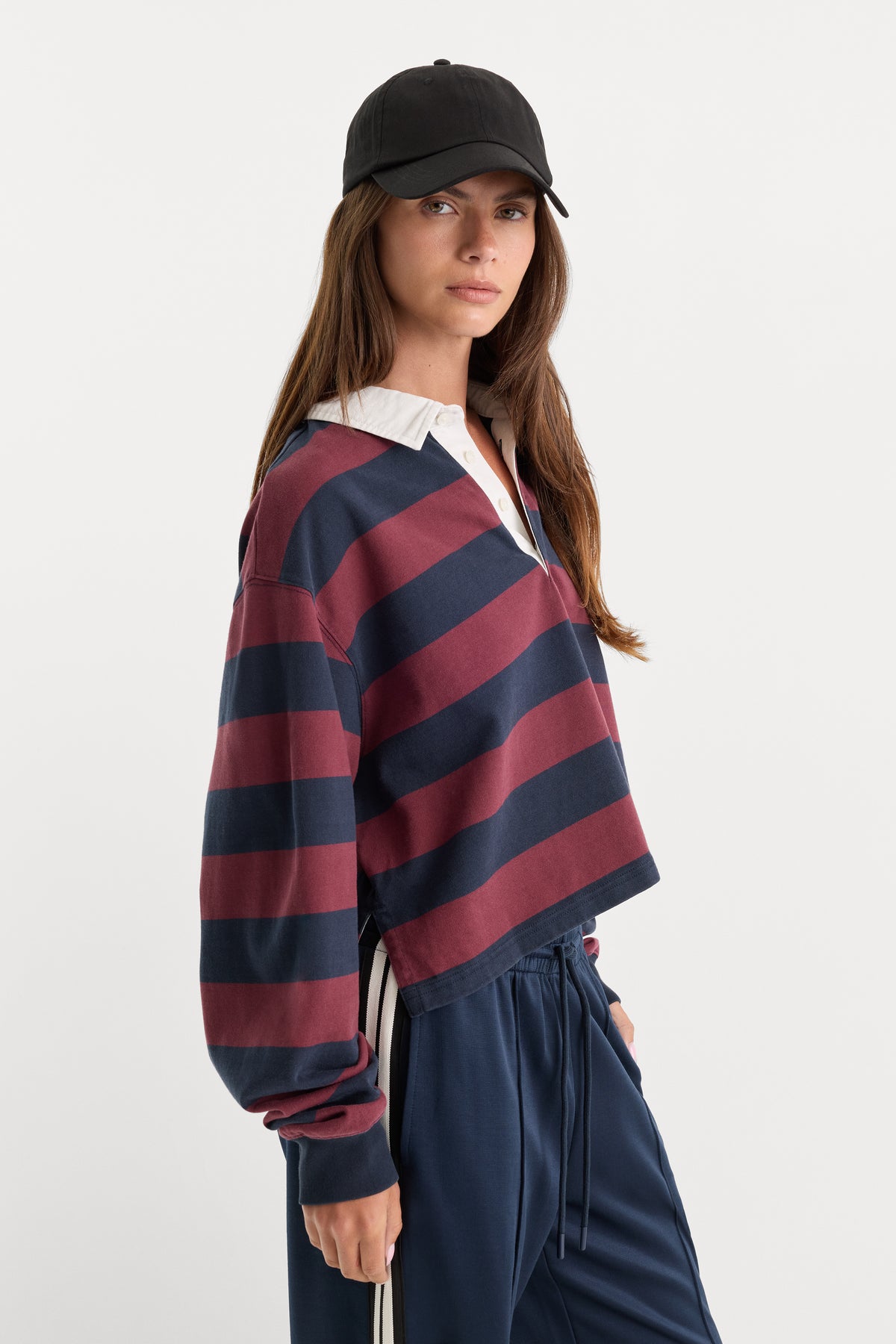 THE CROPPED RUGBY POLO | NAVY BERRY NOIR BLOCK STRIPE-2 | GOOD AMERICAN | MODEL_A