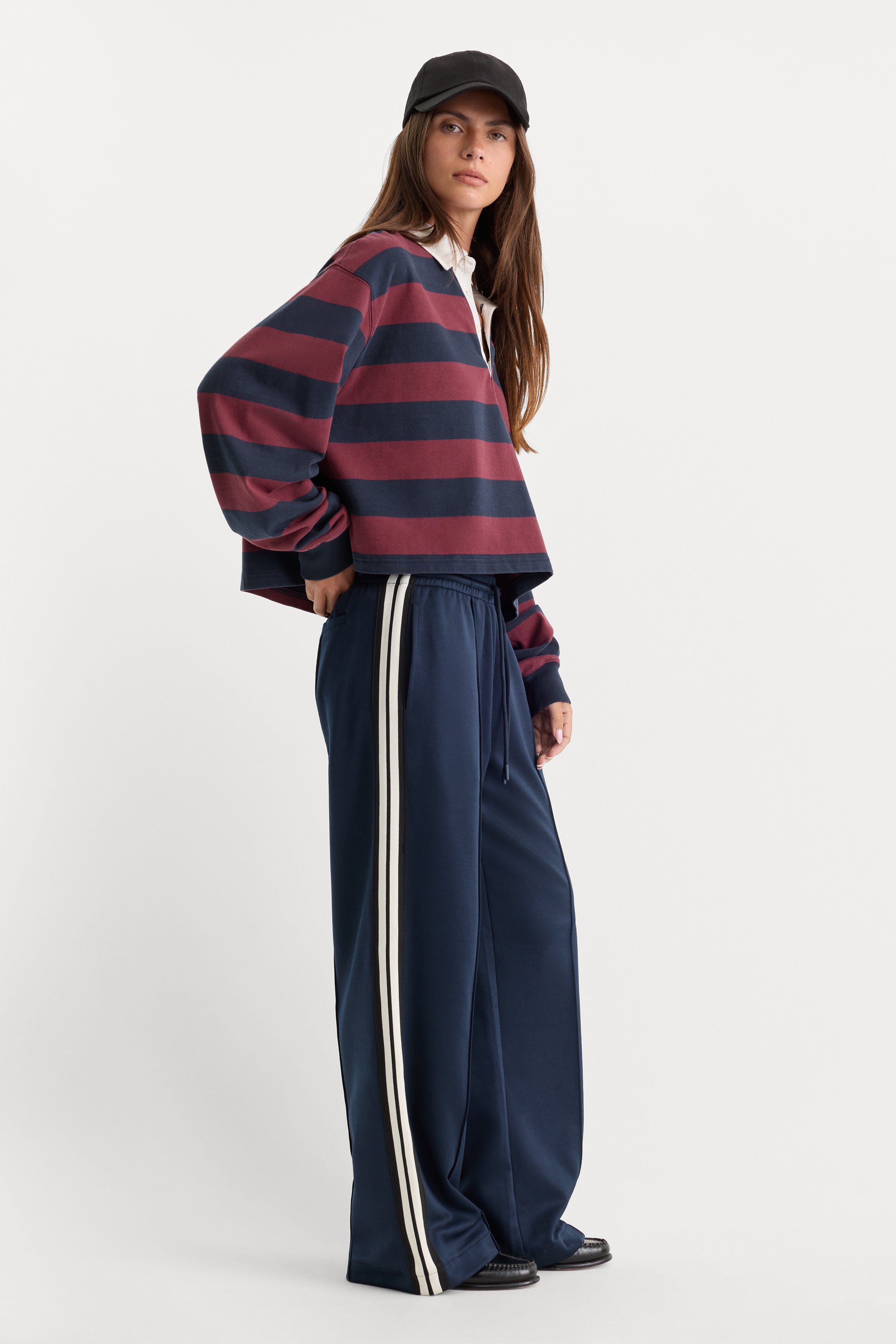 THE TRACK PANT