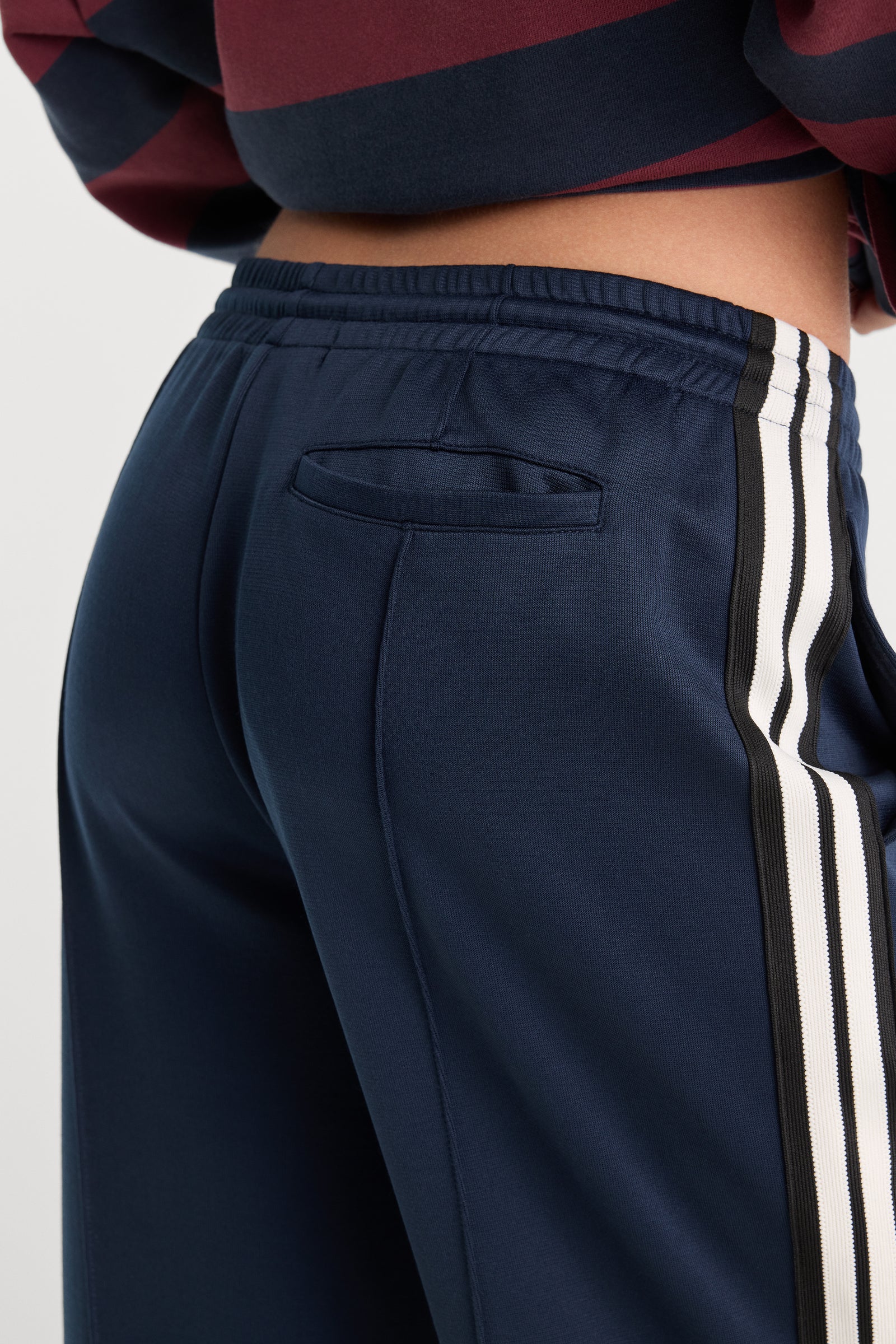 THE TRACK PANT | NEW NAVY