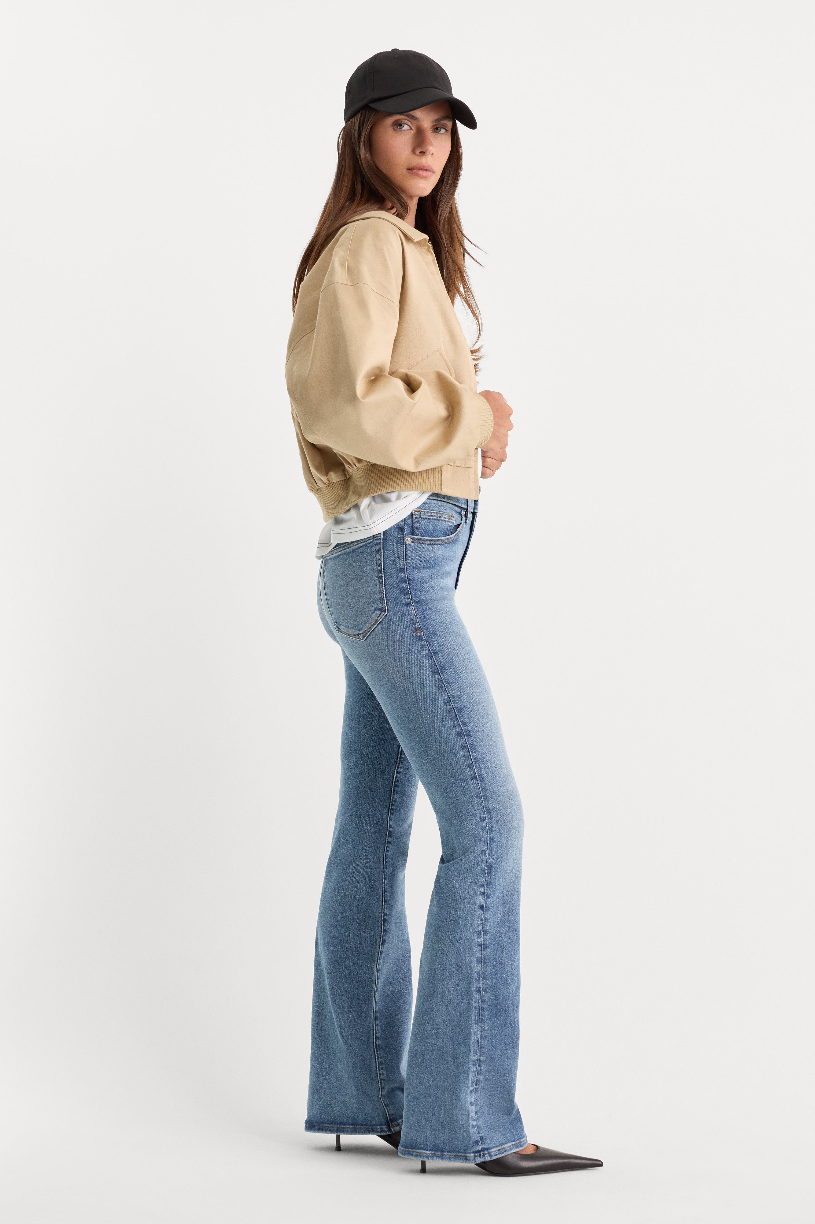 SOFT TECH GOOD CURVE STRAIGHT JEANS | INDIGO737 – GOOD AMERICAN
