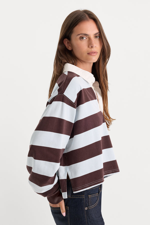 THE CROPPED RUGBY POLO | ESPRESSO SKY BLOCK STRIPE-2 | GOOD AMERICAN | MODEL