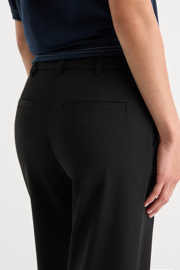 THE LOW RISE STRAIGHT LEG TROUSER | BLACK001