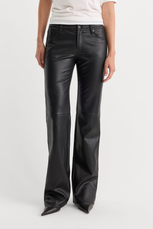 BETTER THAN LEATHER LOW RISE BOOTCUT | BLACK001-2 | GOOD AMERICAN | MODEL