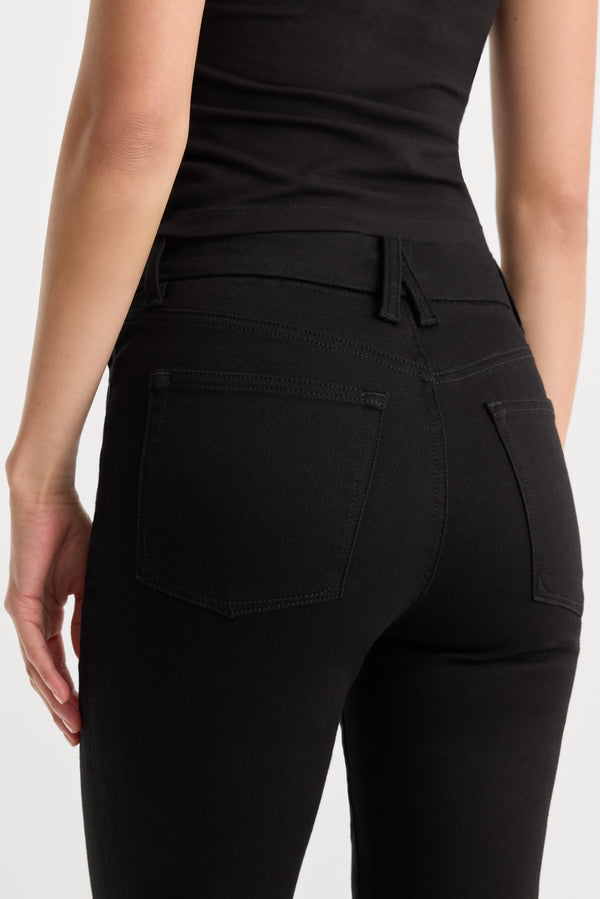 ALWAYS FITS GOOD PETITE STRAIGHT JEANS | BLACK001