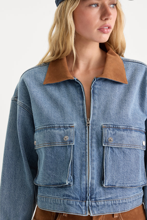 THE DENIM SWING CROPPED JACKET | AMBER