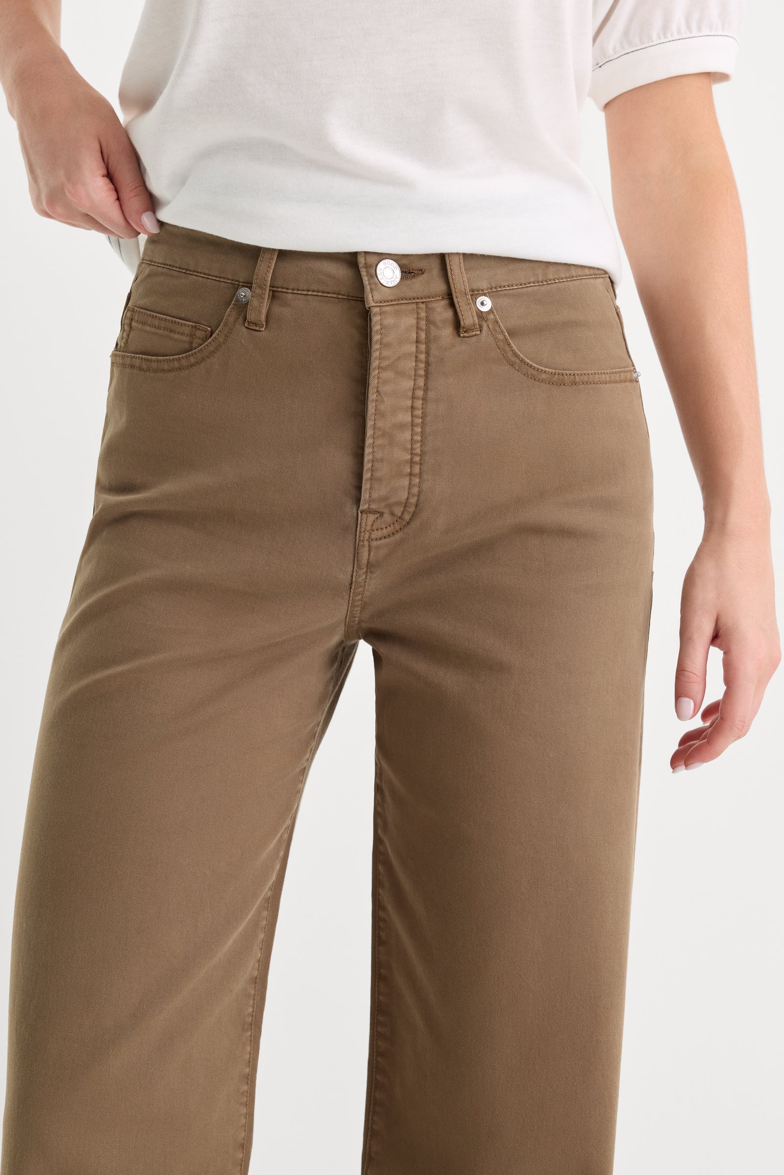 TWILL VINTAGE WIDE | TEA BARK-4 | GOOD AMERICAN | MODEL