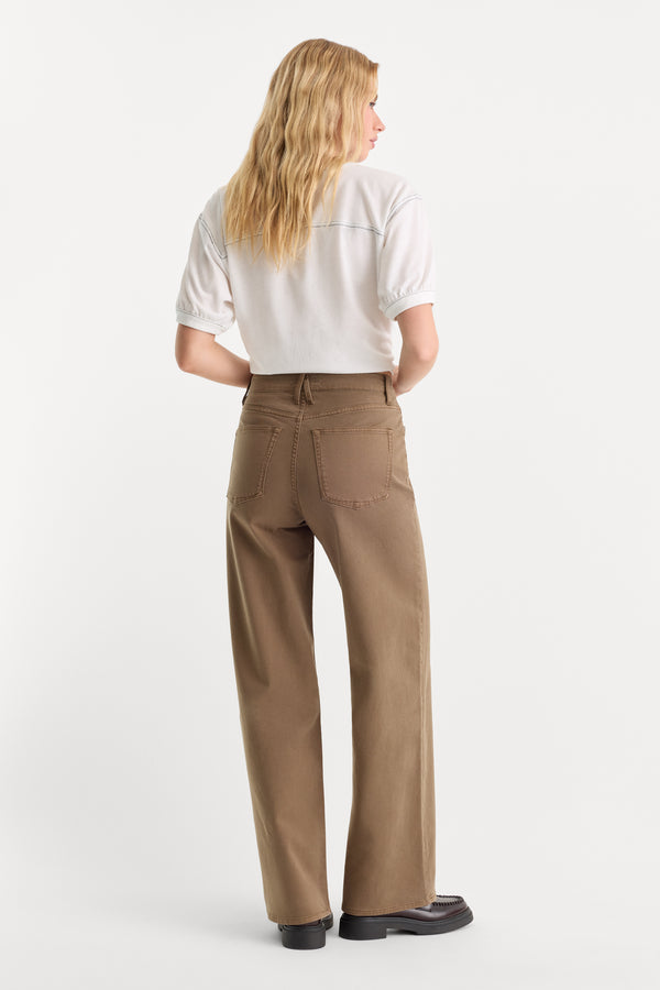 TWILL VINTAGE WIDE | TEA BARK-5 | GOOD AMERICAN | MODEL