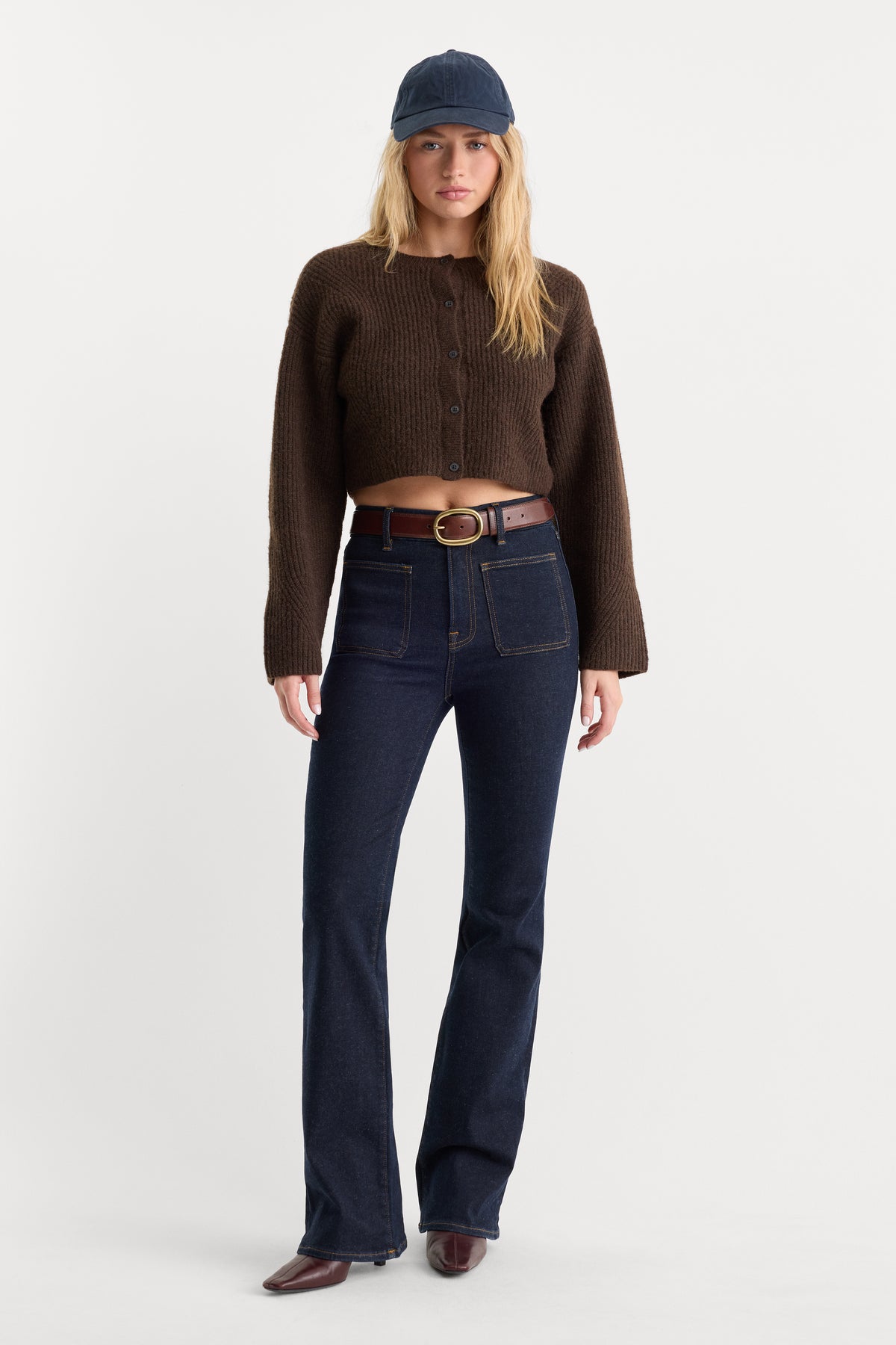 ALWAYS FITS PATCH POCKET GOOD CLASSIC BOOTCUT JEANS | DENETHICBLUE04-1 | GOOD AMERICAN | MODEL