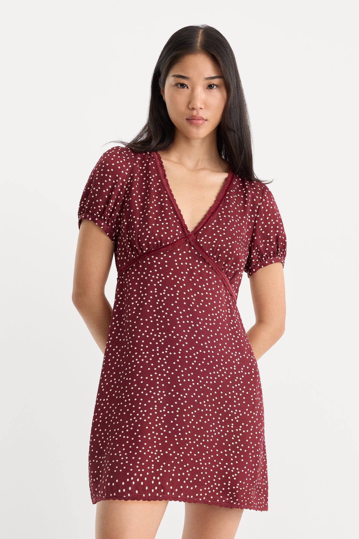 THE WOVEN V NECK DRESS | BERRY NOIR PRINT