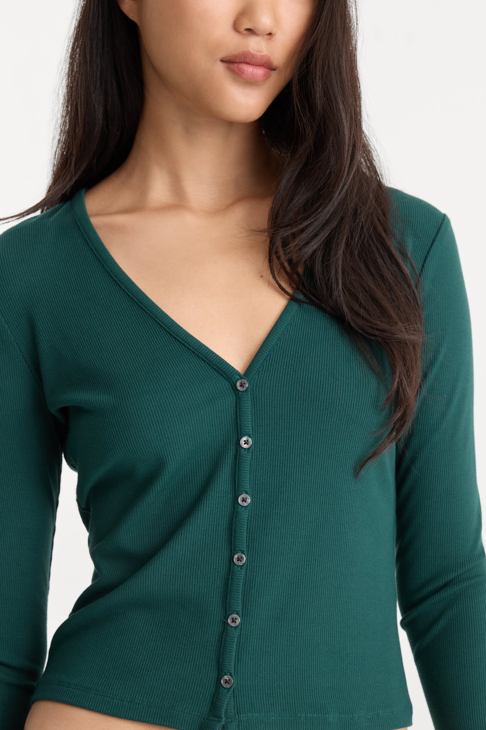 THE RIB V NECK CARDIGAN | FOREST GREEN