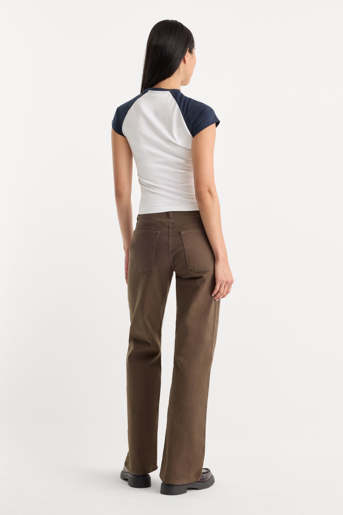GHOST WAIST LOW LOOSE JEANS | CEDARWOOD-5 | GOOD AMERICAN | MODEL_A