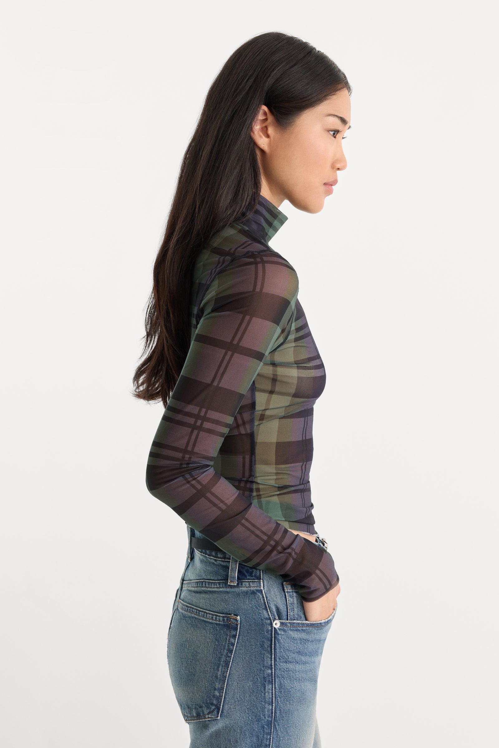 THE MESH TURTLENECK | NAVY AND GREEN PLAID