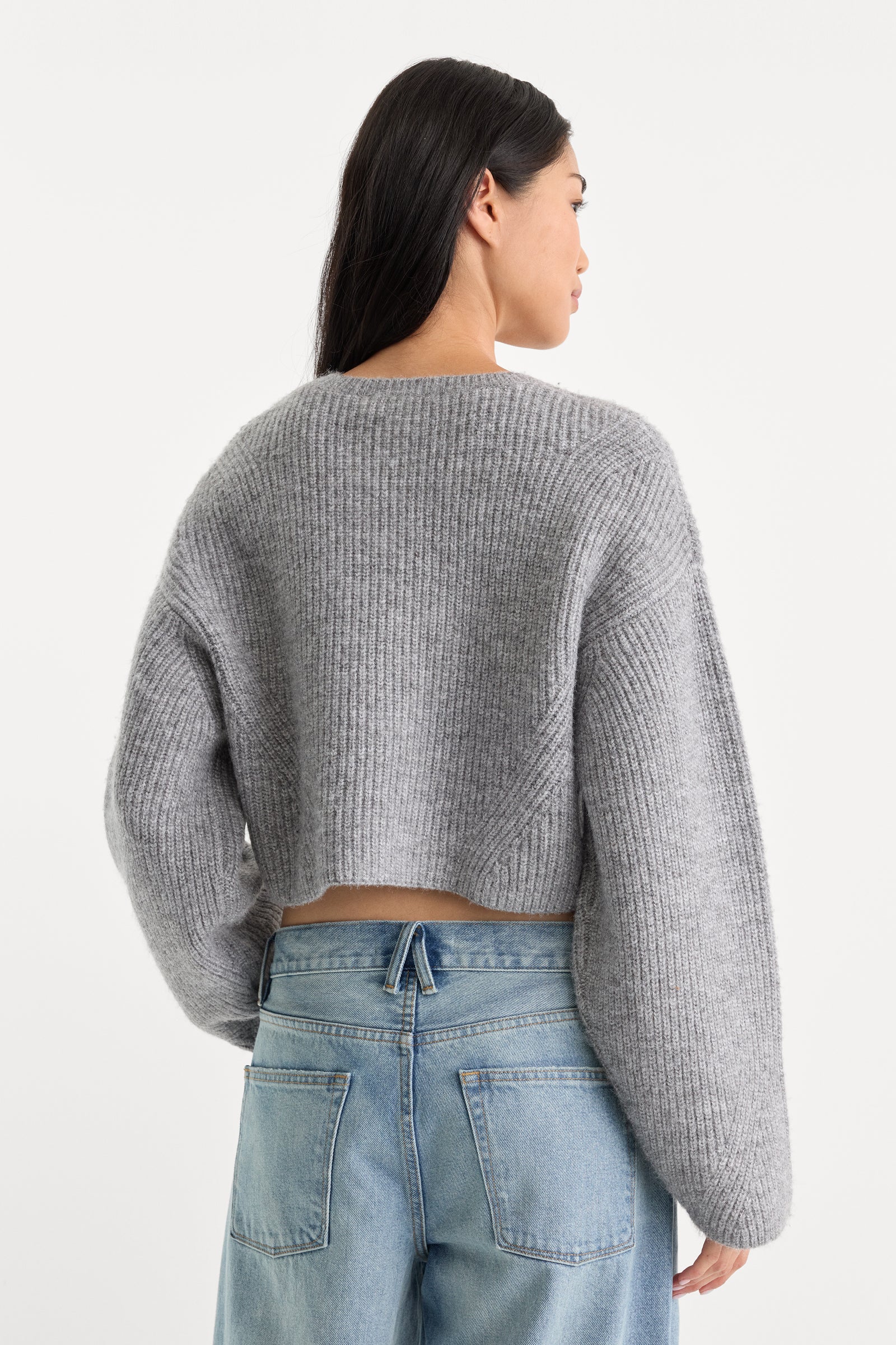 THE CHUNKY KNIT CARDIGAN | HEATHER GREY