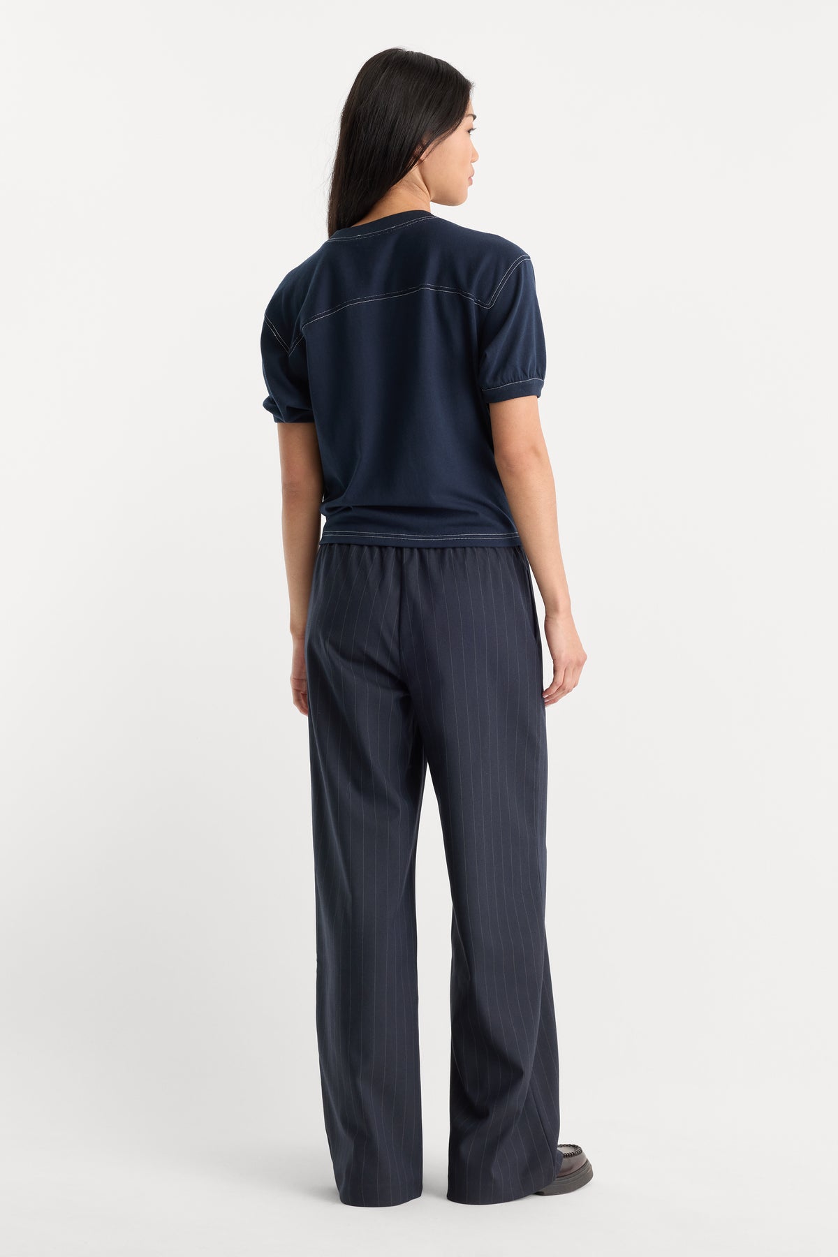 THE PINSTRIPE PULL ON TROUSER | NAVY PINSTRIPE-5 | GOOD AMERICAN | MODEL