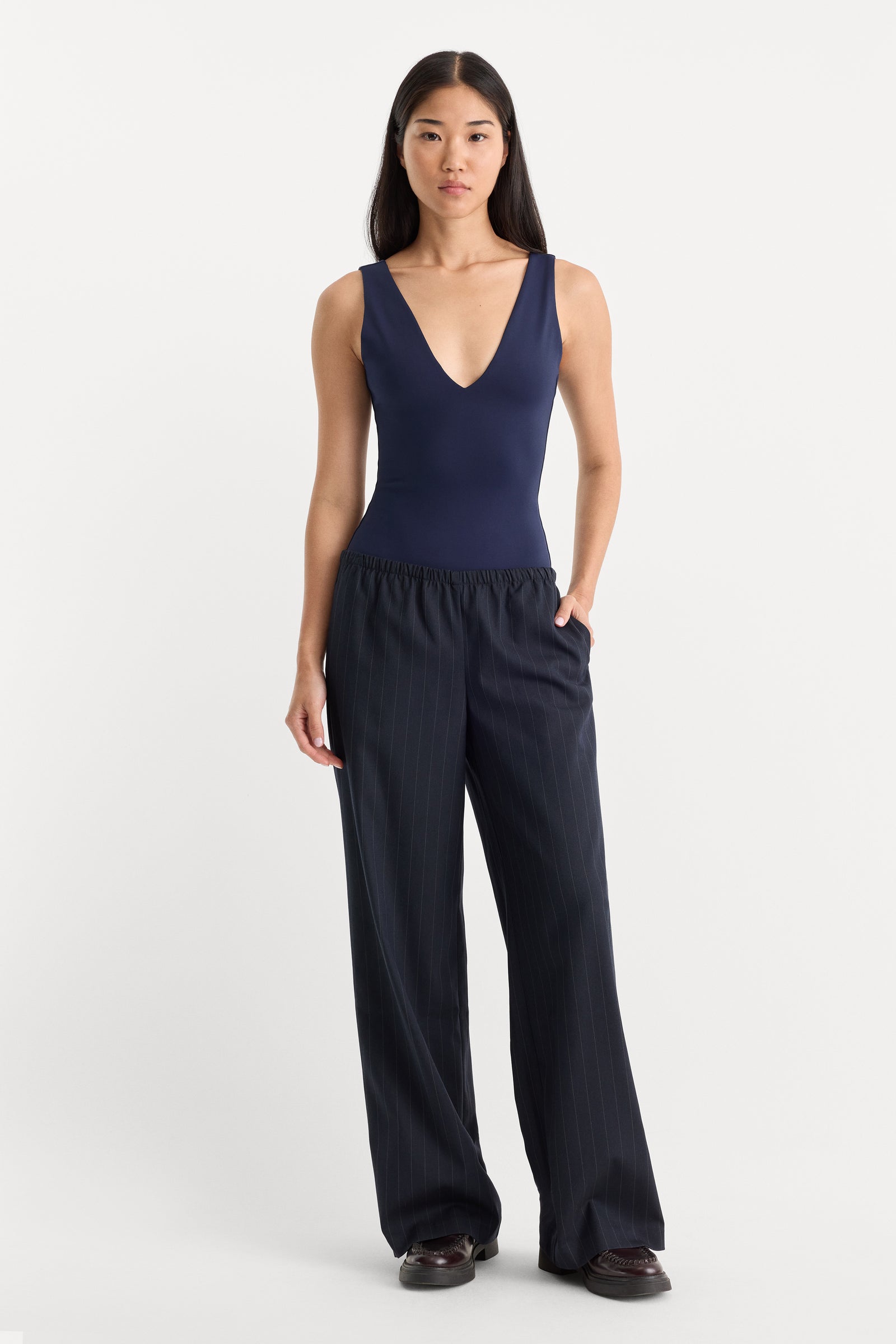 THE SCULPTING DEEP V BODYSUIT | HORIZON INK
