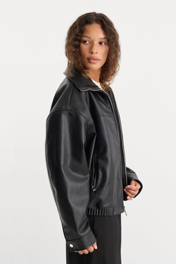 THE BETTER THAN LEATHER FUNNEL JACKET | BLACK001-3 | GOOD AMERICAN | MODEL