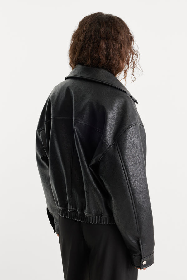 THE BETTER THAN LEATHER FUNNEL JACKET | BLACK001-5 | GOOD AMERICAN | MODEL