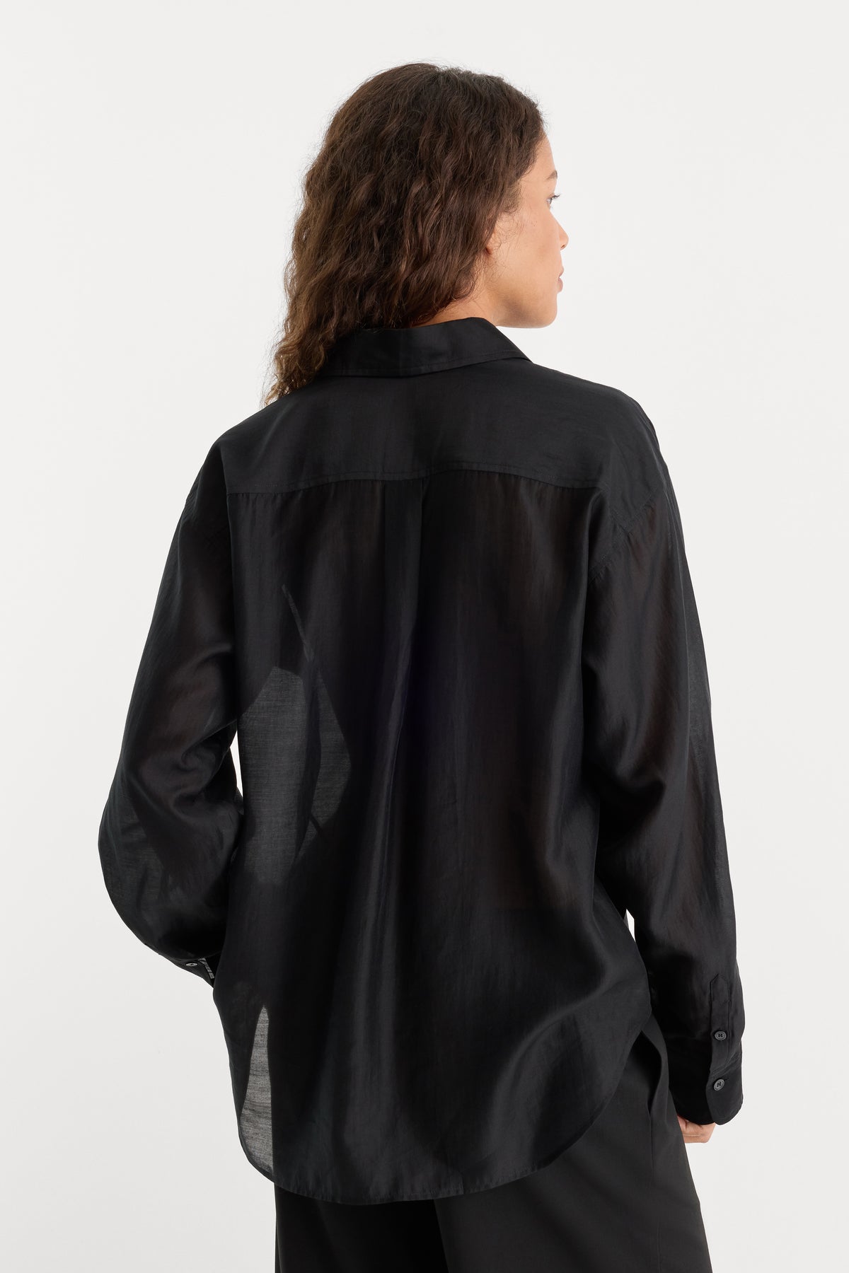 THE SHEER OVERSIZED SHIRT | BLACK001-5 | GOOD AMERICAN | MODEL_A