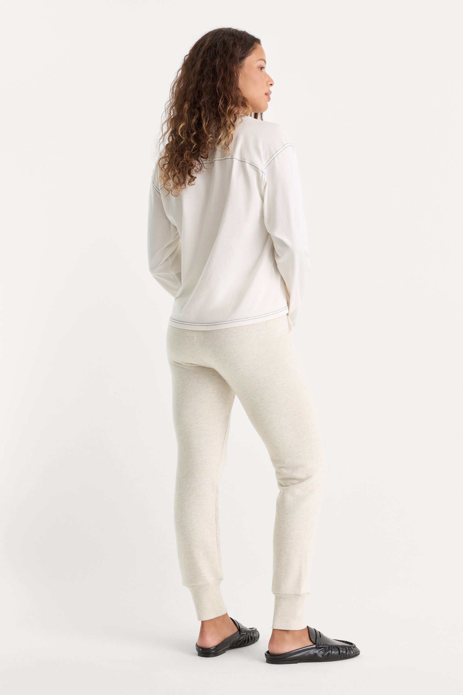 THE FRENCH TERRY BUTTON FRONT LEGGING | OATMEAL HEATHER-5 | GOOD AMERICAN | MODEL