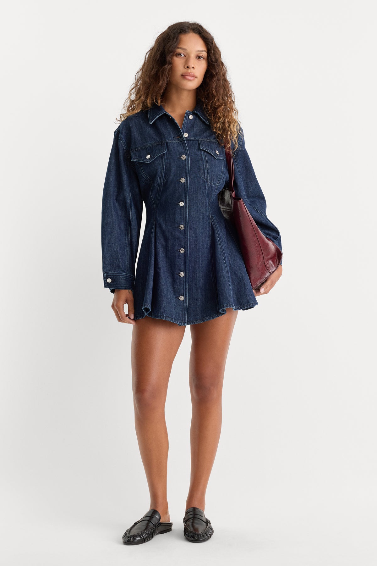 THE WEIGHTLESS FIT AND FLARE DENIM DRESS | WESTON-1 | GOOD AMERICAN | MODEL_A
