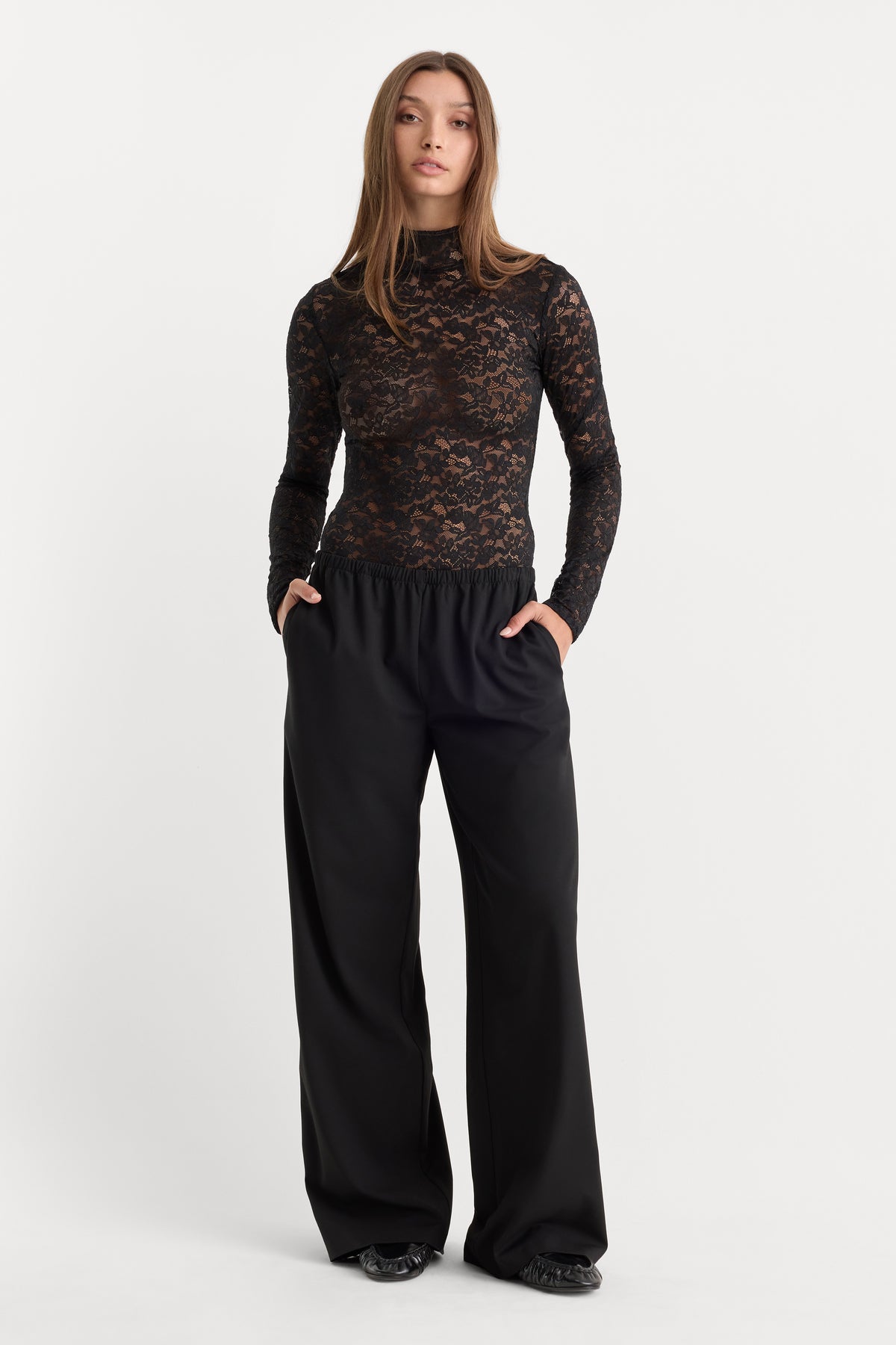 THE LACE TURTLENECK BODYSUIT | BLACK001