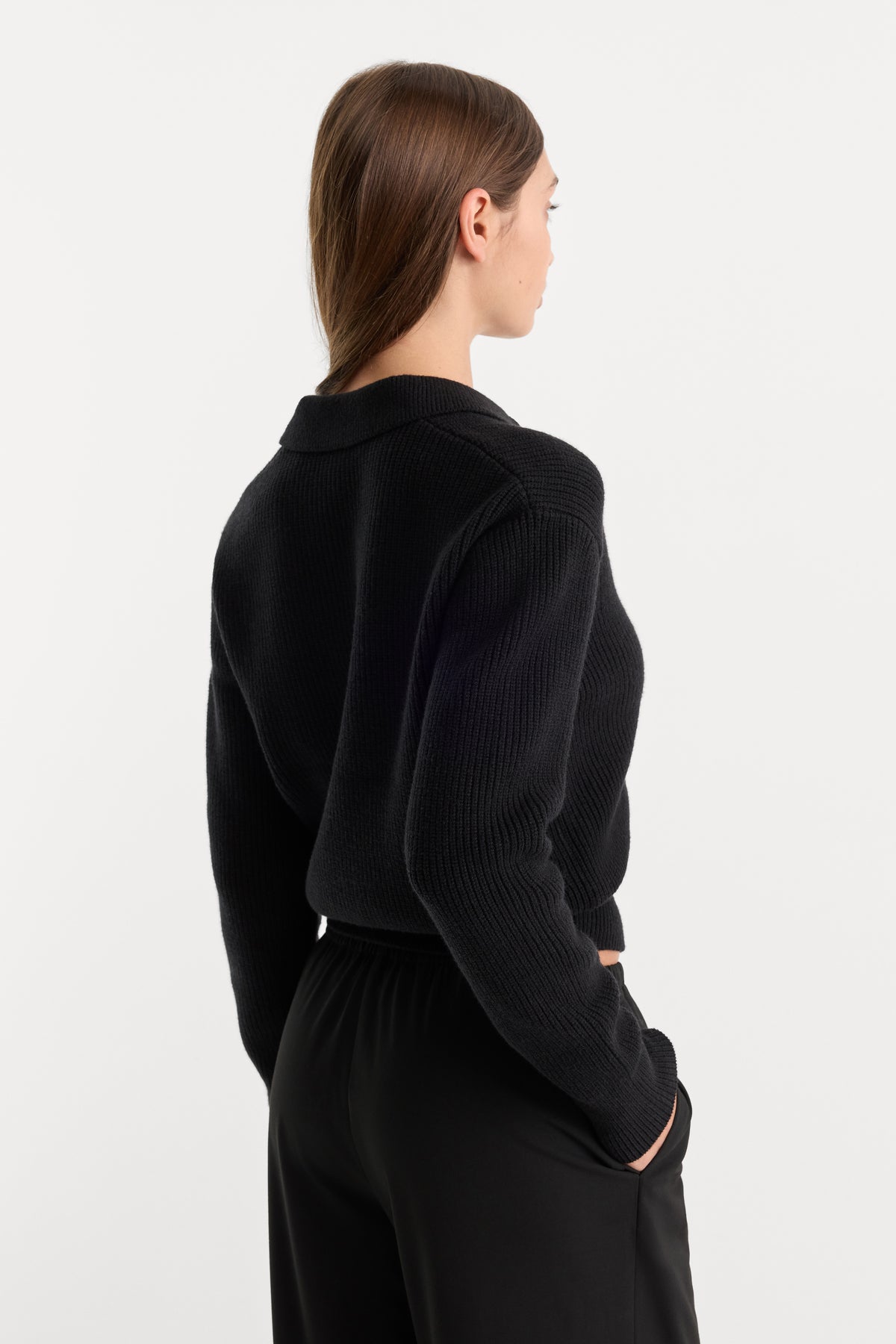 THE ZIP UP POLO CARDIGAN | BLACK001-6 | GOOD AMERICAN | MODEL_A