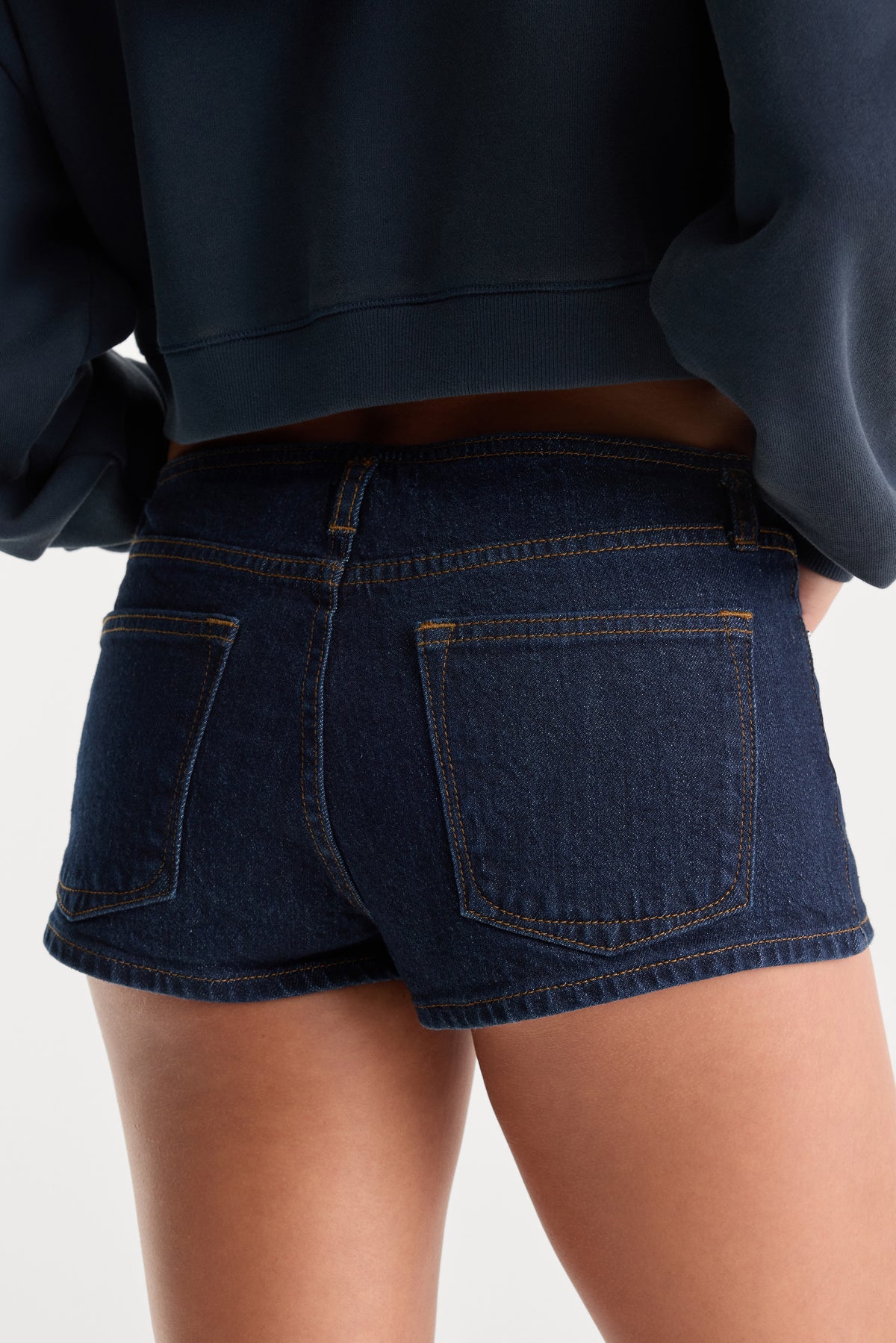 THE GHOST WAIST MICRO SHORT | RINSE-5 | GOOD AMERICAN | MODEL_A