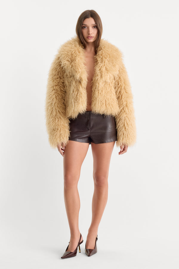 THE FAUX FUR COAT | SAND-4 | GOOD AMERICAN | MODEL