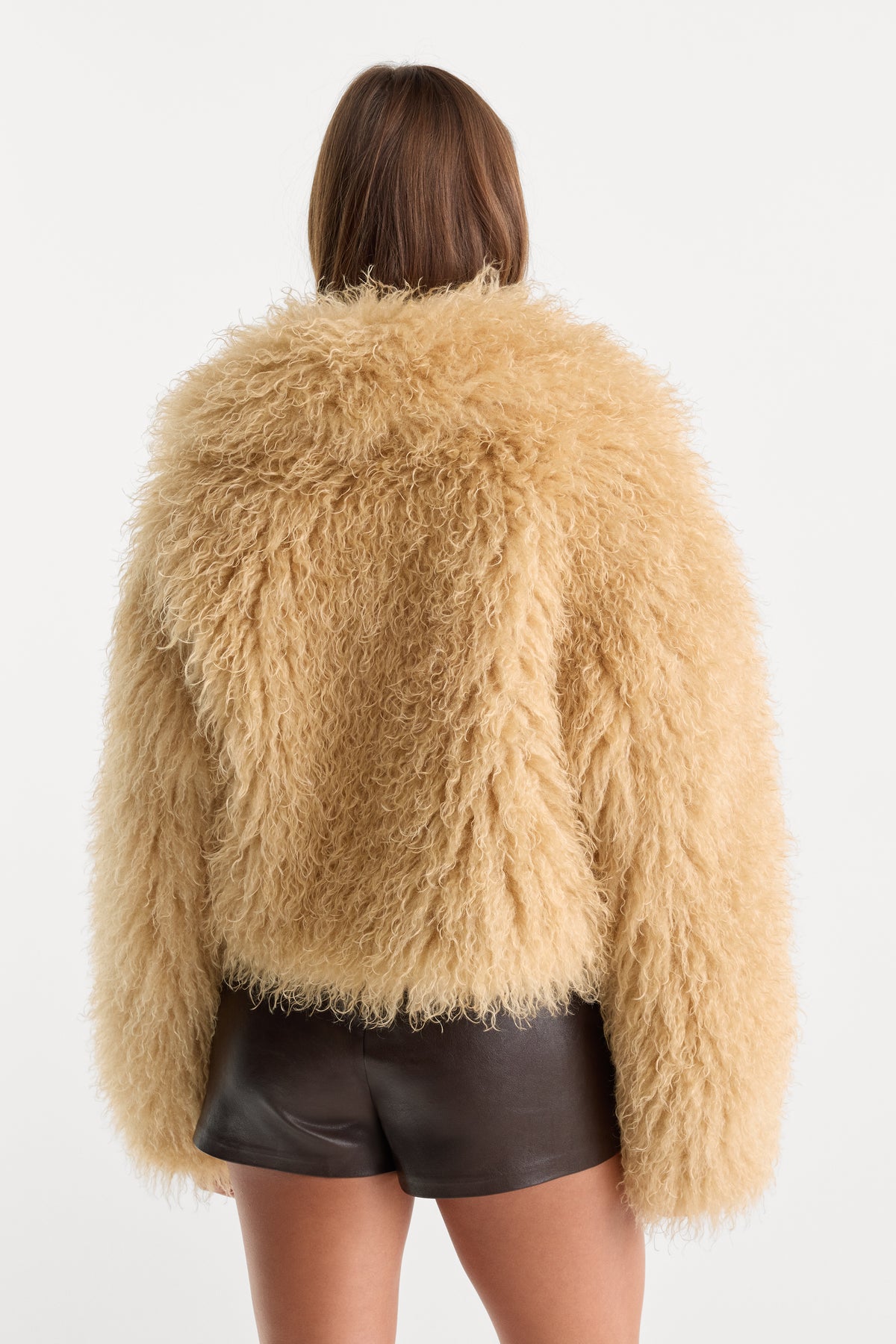THE FAUX FUR COAT | SAND-3 | GOOD AMERICAN | MODEL_A