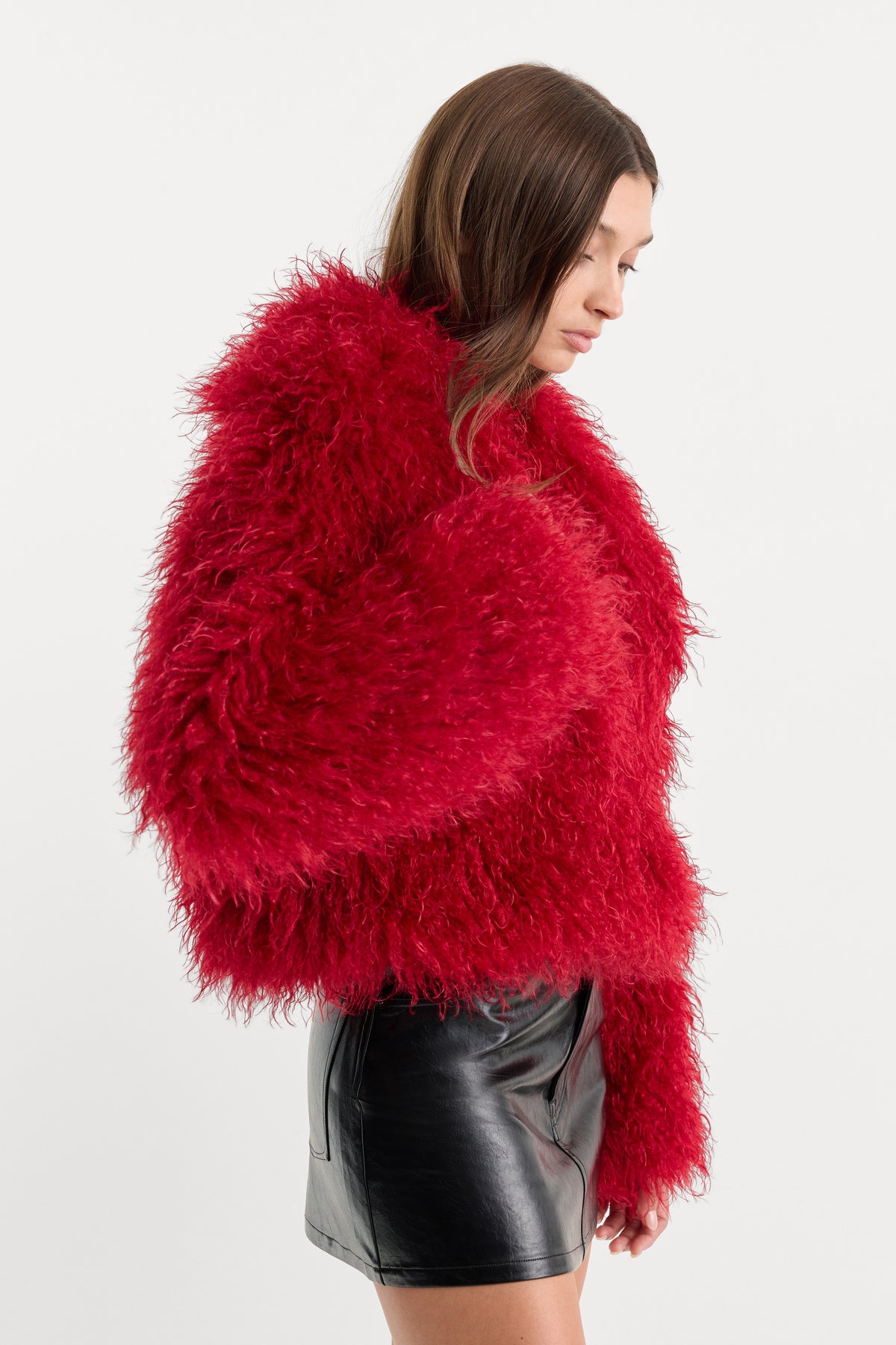 THE FAUX FUR COAT | CARMINE-2 | GOOD AMERICAN | MODEL_A