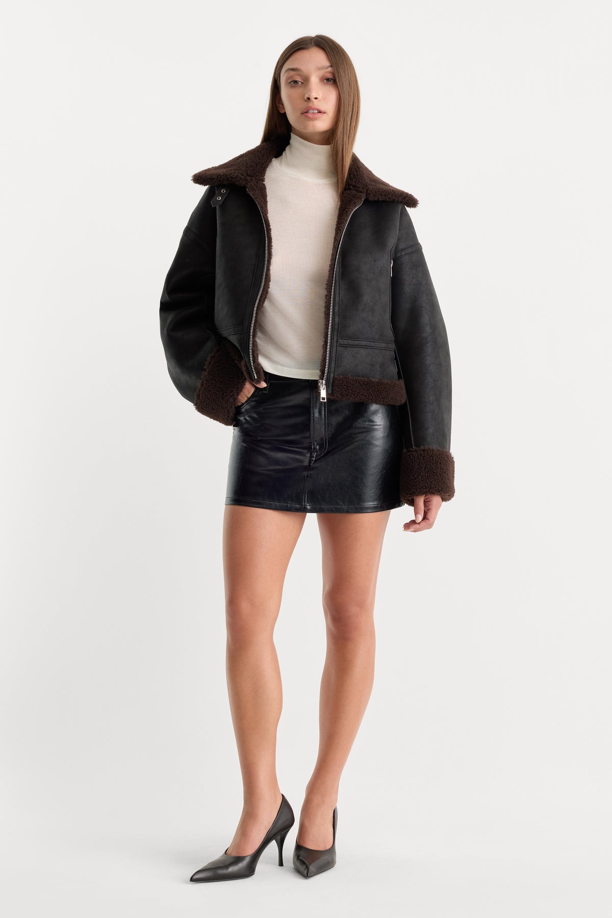 THE FAUX SHEARLING AVIATOR JACKET | BLACK WITH BROWN-4 | GOOD AMERICAN | MODEL_A